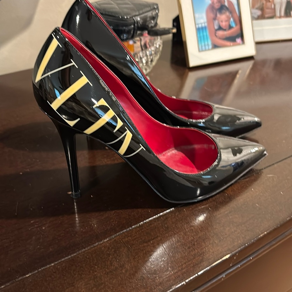 Valentino Pumps